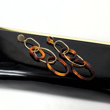 Load image into Gallery viewer, Tortoise Earring