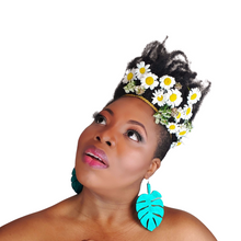 Load image into Gallery viewer, Monstera Leaf Earring