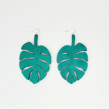 Load image into Gallery viewer, Monstera Leaf Earring
