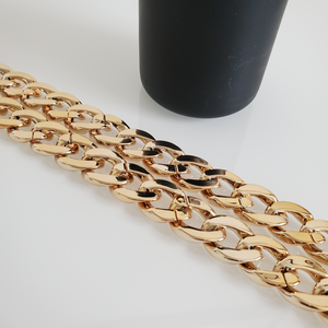 Acrylic Glasses Chain- Gold