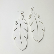 Load image into Gallery viewer, Feather Leaf Earring
